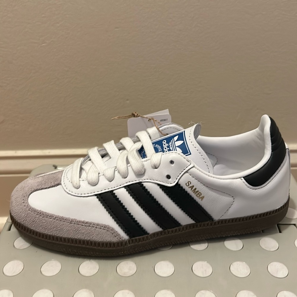 NEW Adidas Samba OG Shoes - Size 4Y Kids white/black